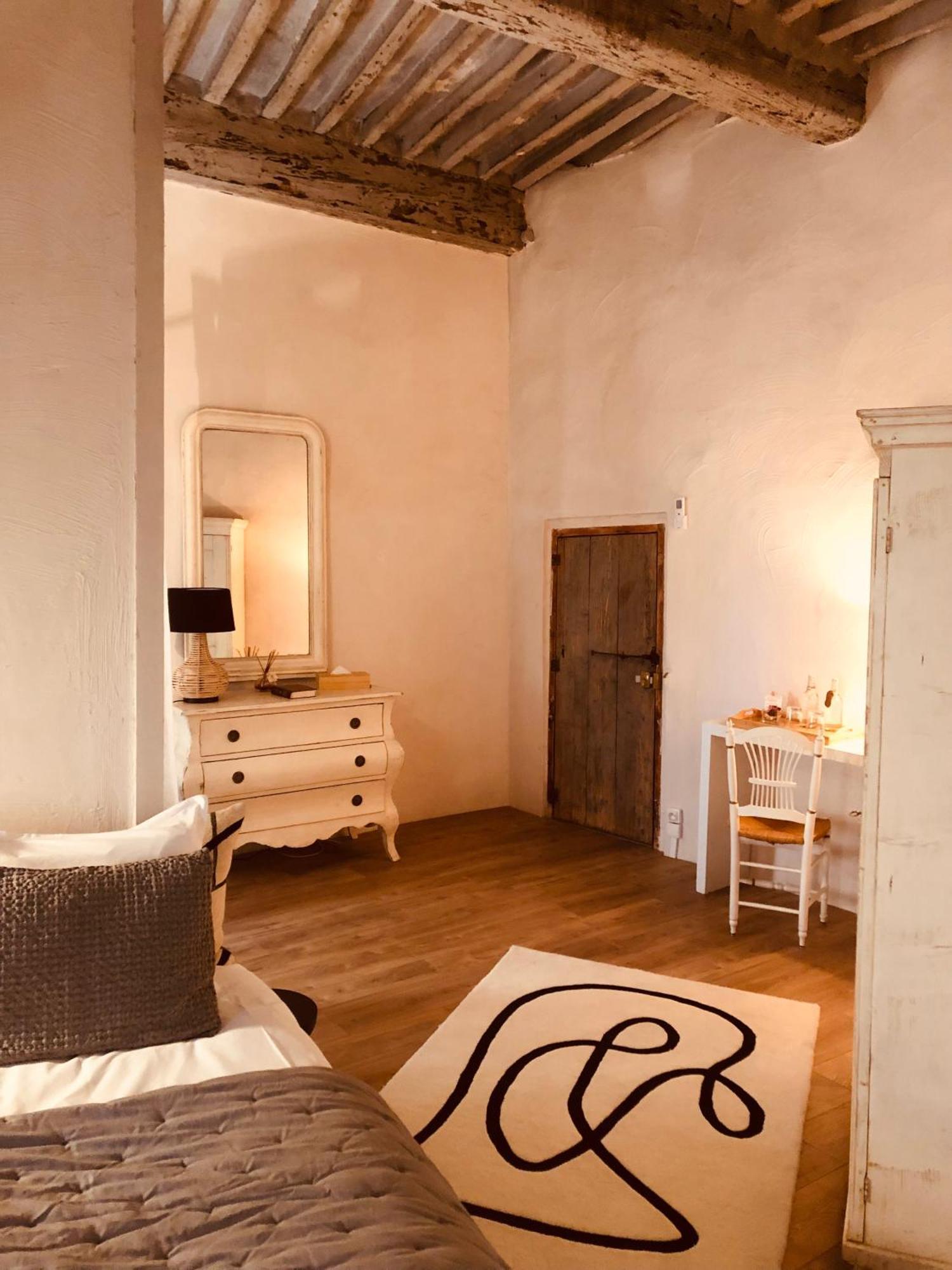 La Chapelle Sur La Sorgue Bed & Breakfast L'Isle-sur-la-Sorgue Bagian luar foto