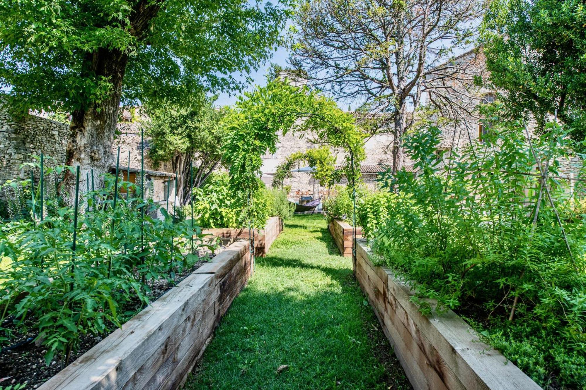 La Chapelle Sur La Sorgue Bed & Breakfast L'Isle-sur-la-Sorgue Bagian luar foto